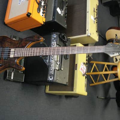G Gould GGJ5 5string bass with deluxe gigbag imagen 5