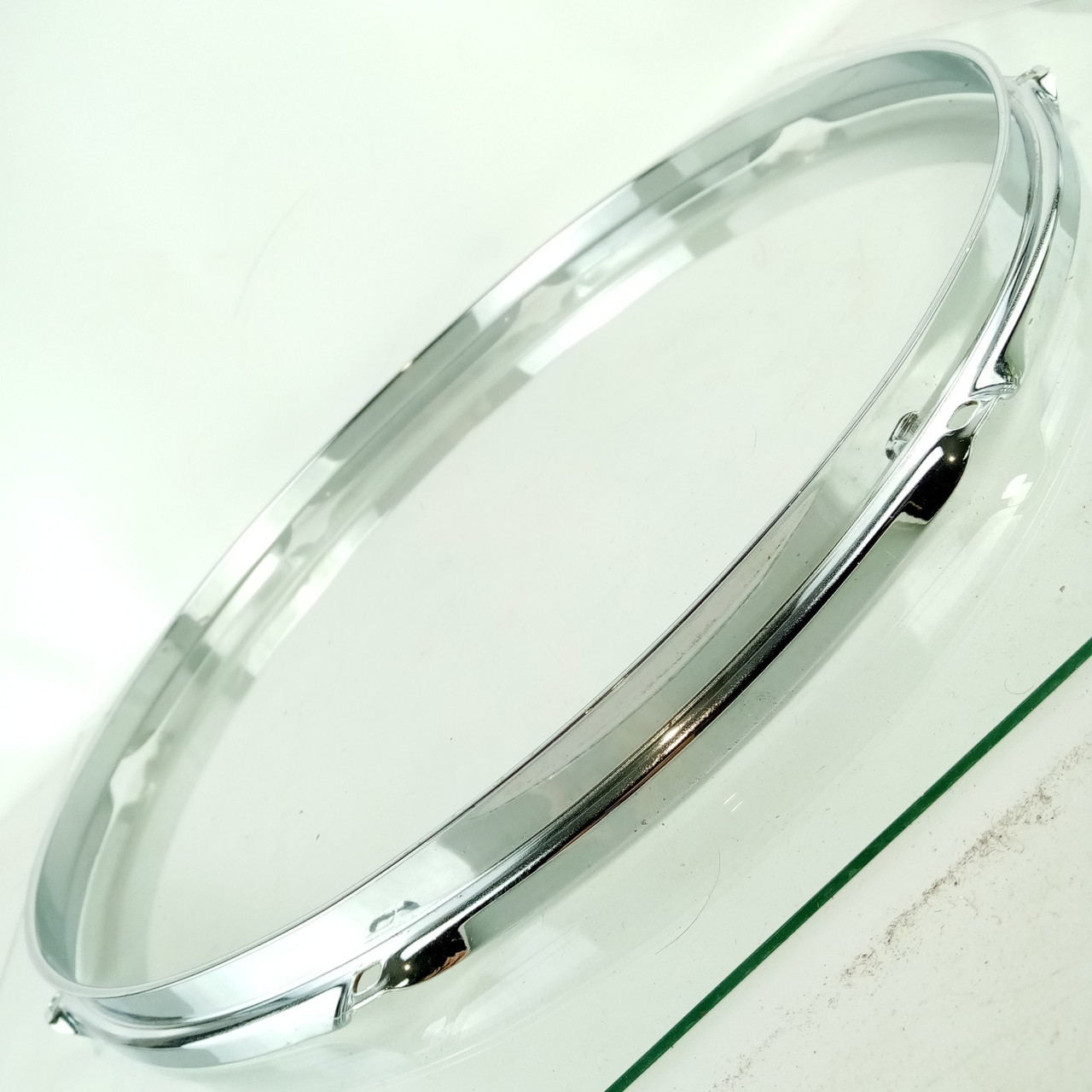 Ludwig 18"8Lug 1.6mm Floor Tom Drum Batter Rim/Hoop Triple Flange Vintage 60-70s — main photograph