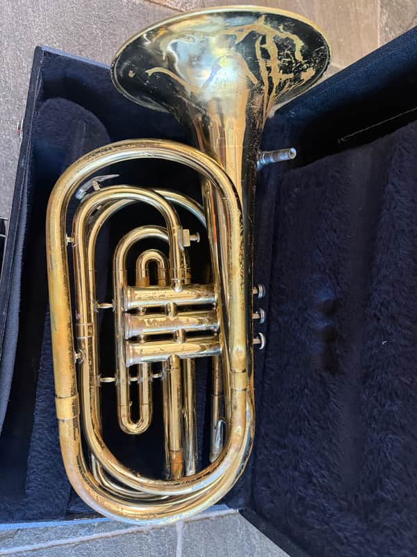 Boosey & Hawkes Marching baritone with case and mouthpiece image 1