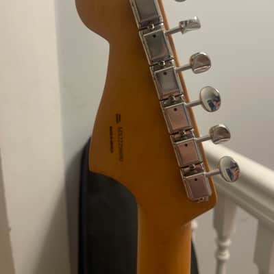 Fender Vintera '60s Jazzmaster Modified with Pau Ferro Fretboard 2019 - 2023 - 3-Color Sunburst image 3