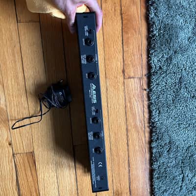 Alesis 3630 Compressor Dual Channel w/ Power Supply image 4