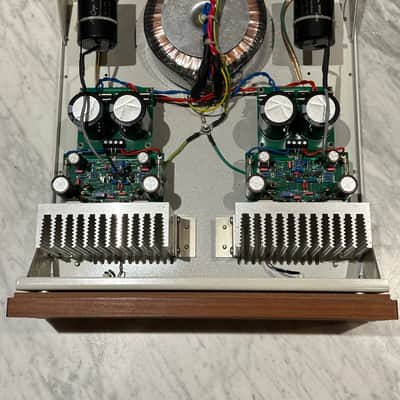 DIY High-End STEREO Power Amplifier (240 watts) for Studio or Hifi use - White / Solid Wood image 7