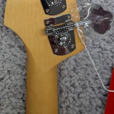 Mint Fender Player II Jazz Bass guitar, Maple Fingerboard, Polar White - MIM image 8