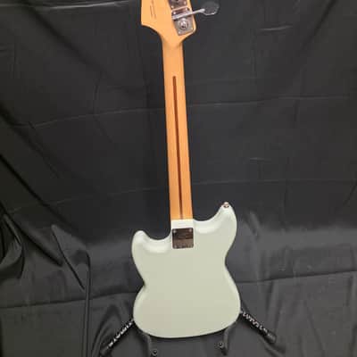 Fender Offset Series Mustang Bass PJ with Rosewood Fretboard 2016 - 2017 - Olympic White image 5