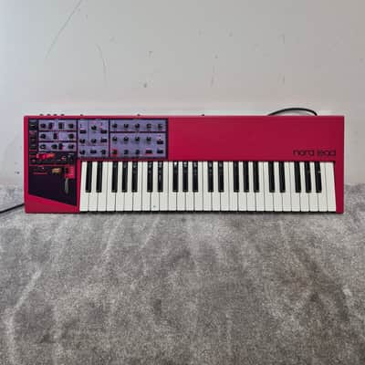 Nord Lead One Virtual Analog Synthesis Keyboard, 20 Voices - Excellent w/ Original Box