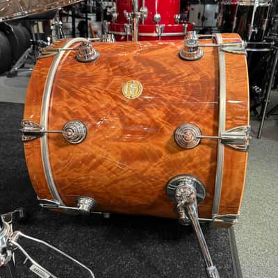 ~WOW!~ Early DW Collector's Standard Maple 4-Piece 10/12/14/20 Drum Kit Set in Natural Gloss Lacquer over Exotic Okuome Feather with Chrome Hardware image 9