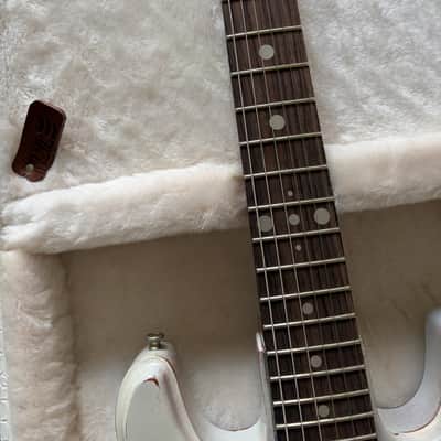 Mondell Custom Guitars DC German Carve Junior 2023 - Relic White Fox image 3