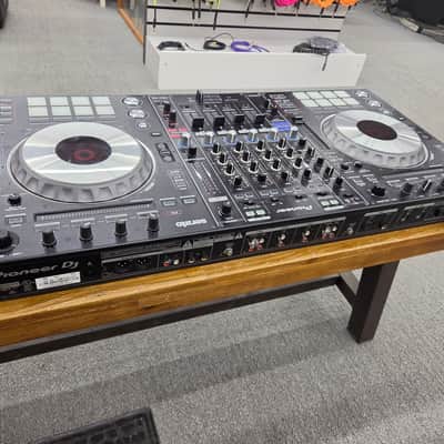 Pioneer DDJ-SZ 4-Channel DJ Controller  - Black Bild 10