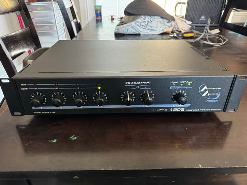 Peavey Architectural Acoustics UMA 1502 Integrated Modular Amplifier Commercial image 1