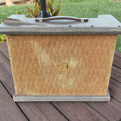Silvertone Model 1432 10-Watt 1x12 Guitar Combo 1960s - Gray with White Grille image 2