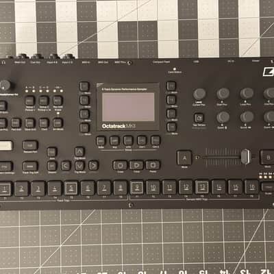 Elektron Octatrack MkII Dynamic 8-Track Performance Sampler 2017 - 2021 - Black image 1