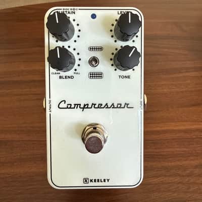 Keeley Compressor Plus Limited Edition - Glow 2022 - White / Glow-in-the-Dark image 1