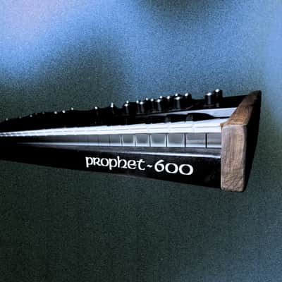 Sequential Prophet 600 GLIGLI Mod 61-Key 6-Voice Polyphonic Synthesizer 1982 - 1985 - Black with Wood Sides image 10