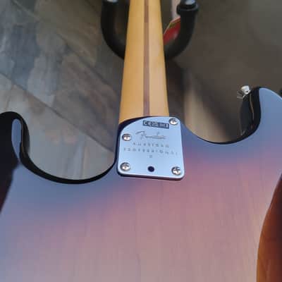 Fender American Professional II Stratocaster, Rosewood Fingerboard, Anniversary 2-Tone Sunburst image 12