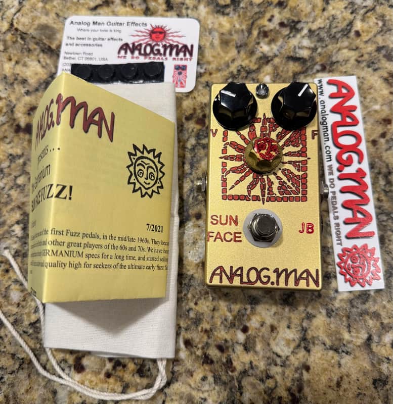 Analogman Sun Face JB LG Low Gain Germanium Fuzz with Sun Dial Knob 2023 - Present - Gold image 1