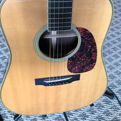 martin HD28V 2001 Gloss Natural image 10