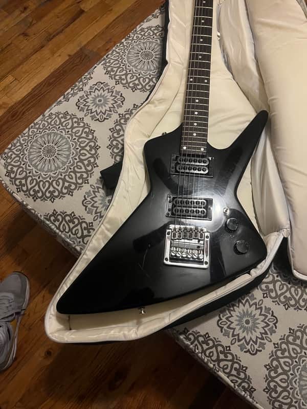 Dean Hollywood Z electric guitar in black image 1
