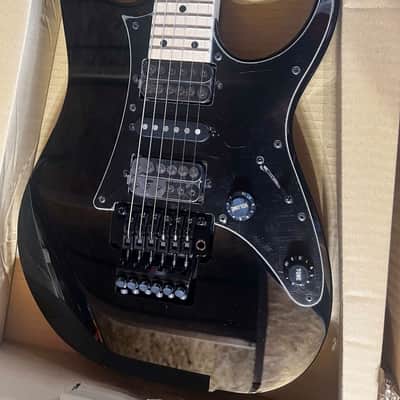 Ibanez Genesis Collection RG550 Electric Guitar - Black image 2