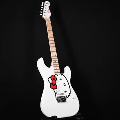 Squier x Hello Kitty Stratocaster Electric Guitar - White 2025 (CYKF25009105) image 11