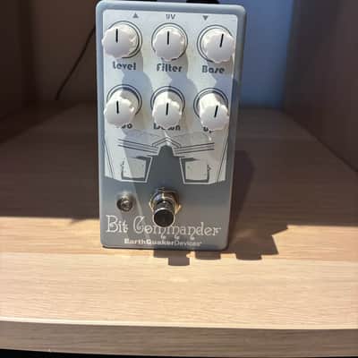 EarthQuaker Devices Bit Commander Analog Octave Synth V2 2017 - Present - Various image 1