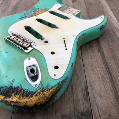 FRANCHIN Mercury guitar body Heavy Relic Aged Sea Foam Green over 3-Color Sunburst 100% Nitro Lacquer SSS Light-weight Poplar Stratocaster-Strat-S-Style Made in Italy - Stock piece #23420826 image 7
