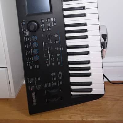 Yamaha MODX6+ 61-Key 16-Voice Synthesizer 2022 - Present - Black image 2