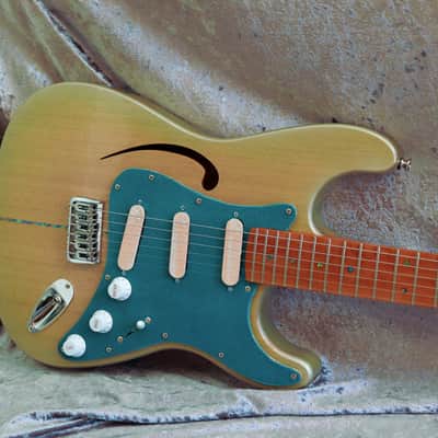 GB Liuteria Traditional Strato semi hollow green image 9