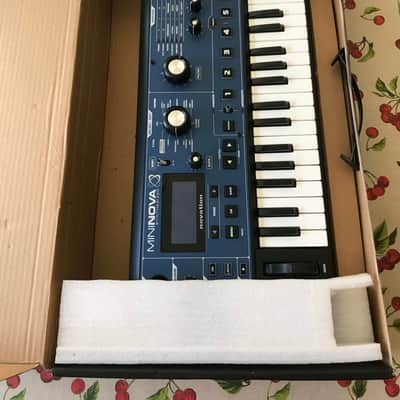 Novation MiniNova 37-Key 18-Voice Synthesizer 2012 - Present - Blue image 15