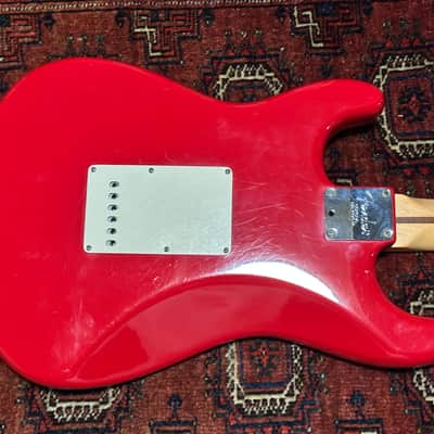 Fender Eric Clapton Artist Series Stratocaster with Vintage Noiseless Pickups 2005 Torino Red image 11
