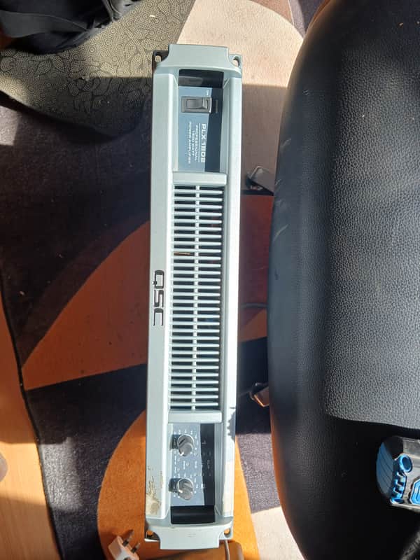 QSC PLX1802 PLX2 Series Compact Rack-Mounted Power Amp 2010s - Silver image 1