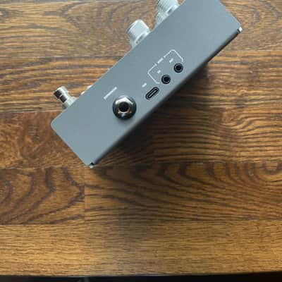 Matthews Effects The Technician Dual-Channel Auditory Manipulator 2024 - Present - White image 4