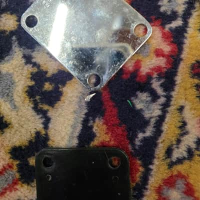 Fender Mustang Bass Neck Plate w/ Screws Rubber Cover 1975 image 5