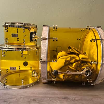 SJC Custom Acrylic 3-Piece Drum Kit – Yellow Acrylic w/ Brass Hardware (22/12/16) image 5