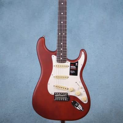 Fender American Performer Sassafras Stratocaster Rosewood Fingerboard - Mocha - US240021753 - Clearance image 3