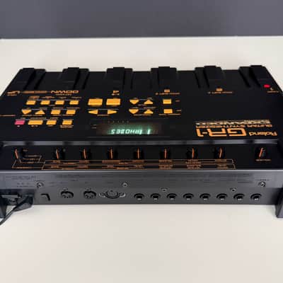Roland GR-1 Guitar Synthesizer Expanded 6MB w/ Original Case Manual Power Supply image 9