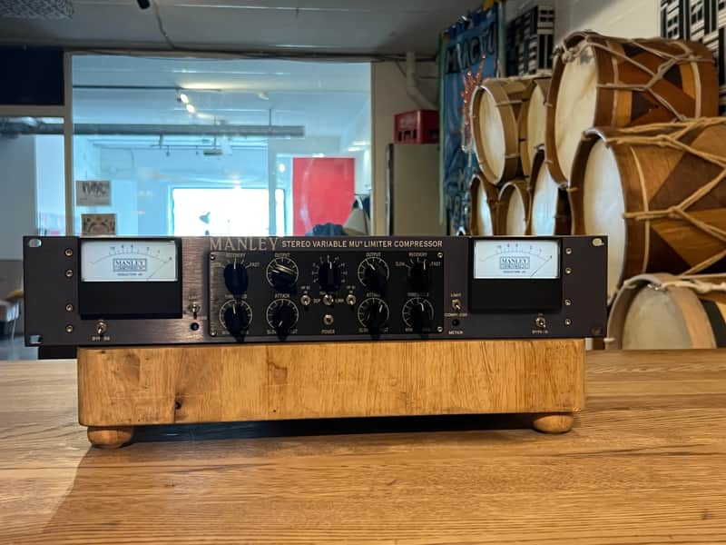Manley Labs Variable MU Stereo Tube Compressor Limiter image 1