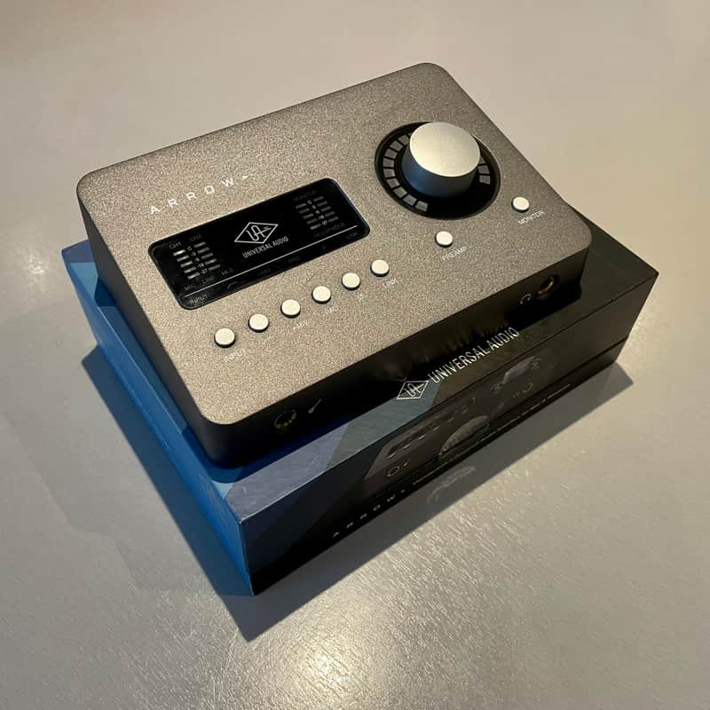 Universal Audio Arrow 2x4 Thunderbolt 3 Interface with Solo DSP