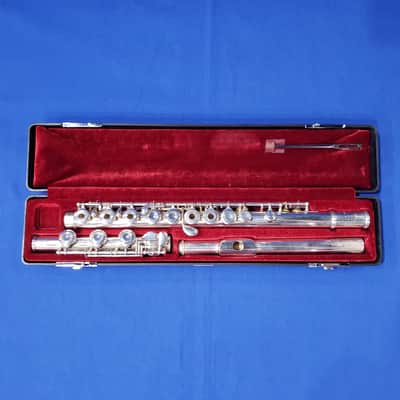 Yamaha YFL-481 Intermediate Open-Hole Flute w/ Case & B Footjoint image 9