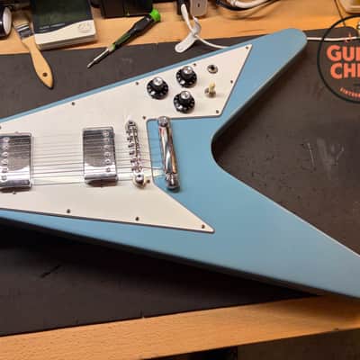 2023 Gibson Custom Shop Limited Run 70s Flying V VOS Maui Blue OHSC COA image 14