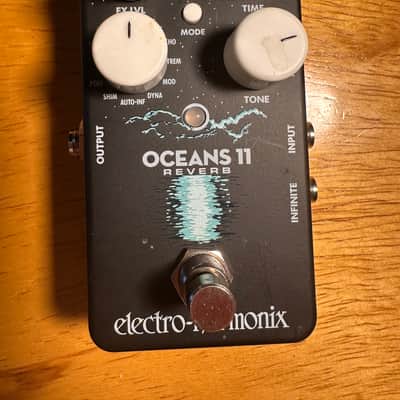 Electro-Harmonix Oceans 11 Reverb 2018 - Present - Black image 1