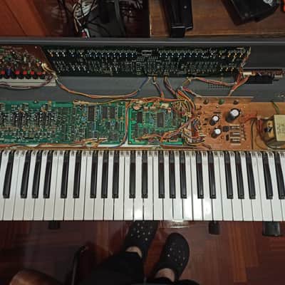 Roland Juno-106 61-Key Programmable Polyphonic Synthesizer Bild 11