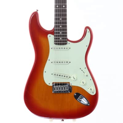 Squier Standard Stratocaster 2001 - 2018 | Reverb Canada