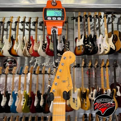 Fender Vintera Ii Limited Road Worn Stratocaster Black image 3