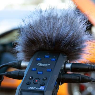 Zoom H6essential 6-Track 32-Bit Float Portable Audio Recorder + Zoom APH-6e Accessory Pack for H6essential Portable Recorder image 11