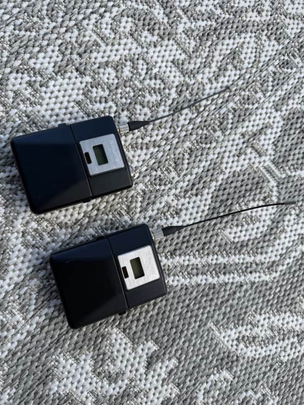 2x Shure AD1-G57 Axient Digital Wireless Bodypack Transmitters with TA4 Connector (G57: 470 to 616 MHz) image 1