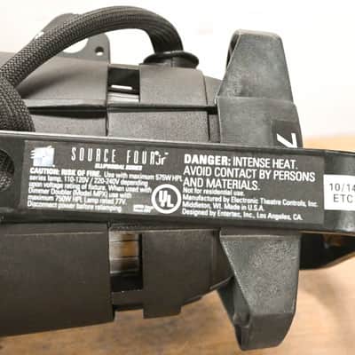ETC Source Four Jr 25-50 Degree Zoom 750 Ellipsoidal Light CG0120X image 6
