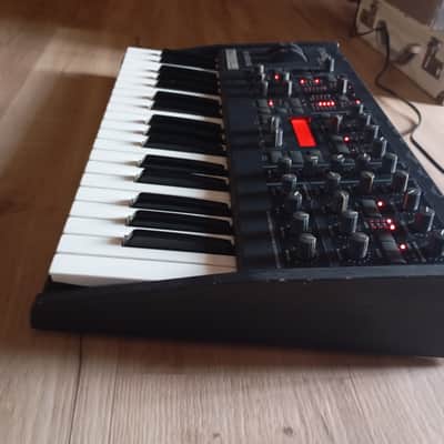 Access Virus Indigo 2 REDBACK LIMITED EDITION only 500 ever made! 37-Key Digital Synthesizer 2010s Black with signature image 8