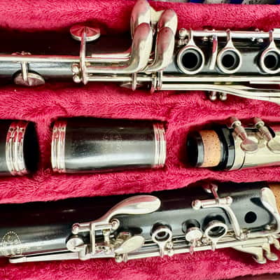 Buffet Crampon E11 Intermediate Bb Clarinet 2010s - Black image 4