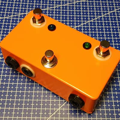 2-in-1 Footswitch (2 button latching and 1 button momentary tap tempo) image 4