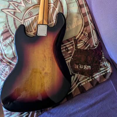 Squier Classic Vibe '60s Jazz Bass Fretless 2019 - Present - 3-Color Sunburst image 2